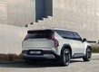 기아, 대형 전기 SUV 'EV9' 기본 모델 출시…가격 7337만원부터
