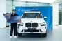도이치 모터스, 메이저리거 김하성 선수 차량 후원…BMW X7 전달