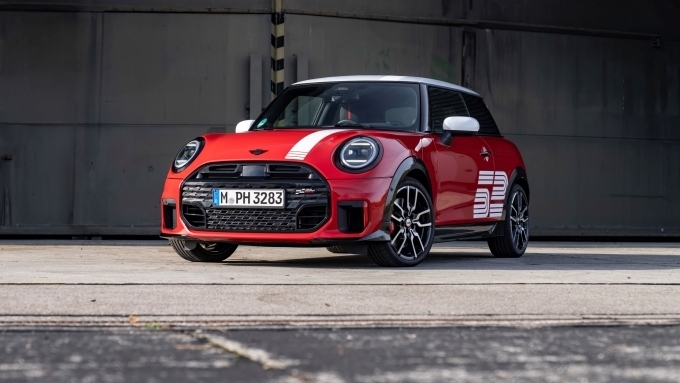 미니코리아, 미니 1965 빅토리 에디션 출시…"전기차·가솔린 2종 50대 한정판매"