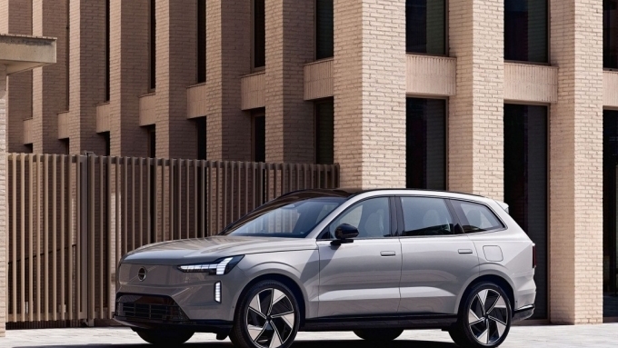 "1회 충전 최대 625km 주행" 볼보차코리아, 'EX90' 사전계약