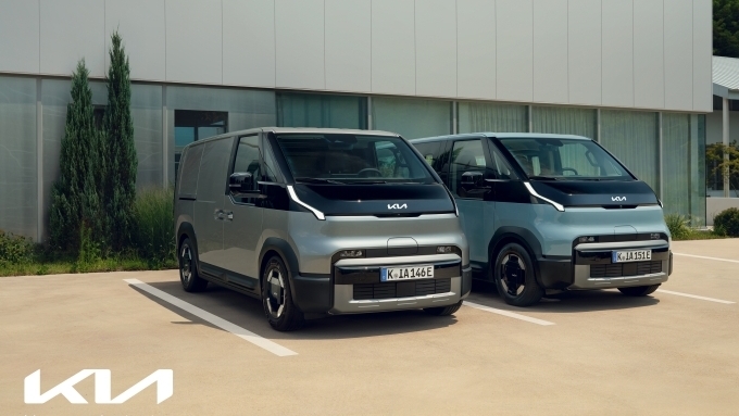 기아 PV5, 영국 2026 왓 카 상용 및 밴 어워즈 '트리플 크라운' 달성