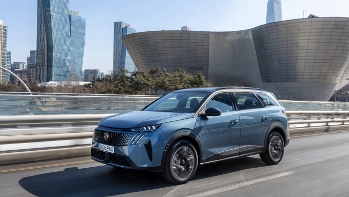 푸조 스마트 하이브리드…고유가 뚫는 '프렌치 효율'