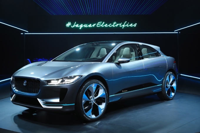 고성능 럭셔리 전기차 I-PACE