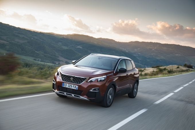 뉴 푸조 3008 SUV