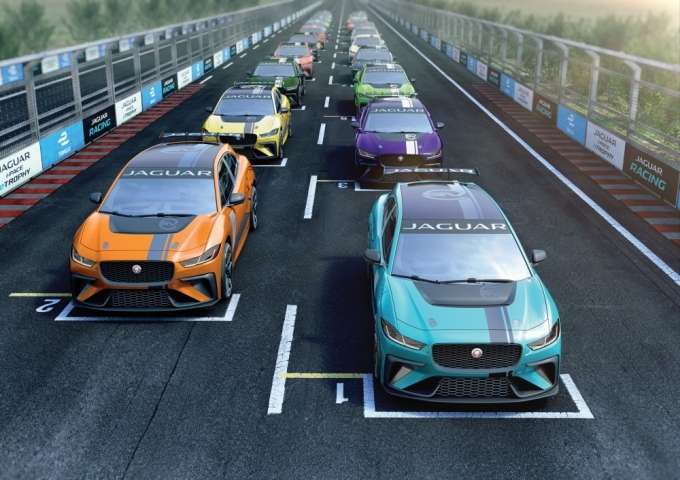 재규어 I-PACE eTROPHY 레이서