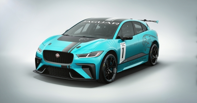 재규어 I-PACE eTROPHY 레이서