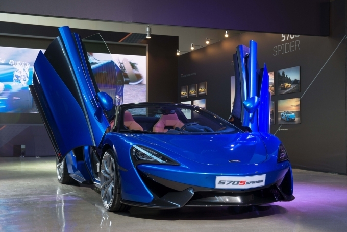 맥라렌 570s 스파이더