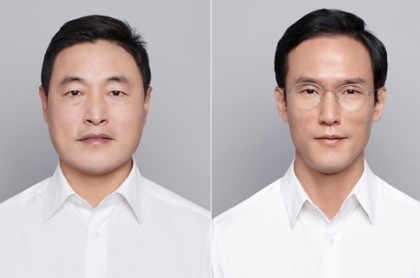 조현식 한국타이어 월드와이드 대표이사 부회장(왼쪽)과 조현범 한국타이어 대표이사 사장