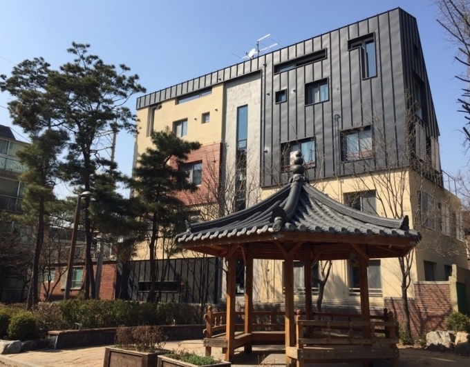 따뜻한 사회주택 외관(서대문구 창천동 주택)