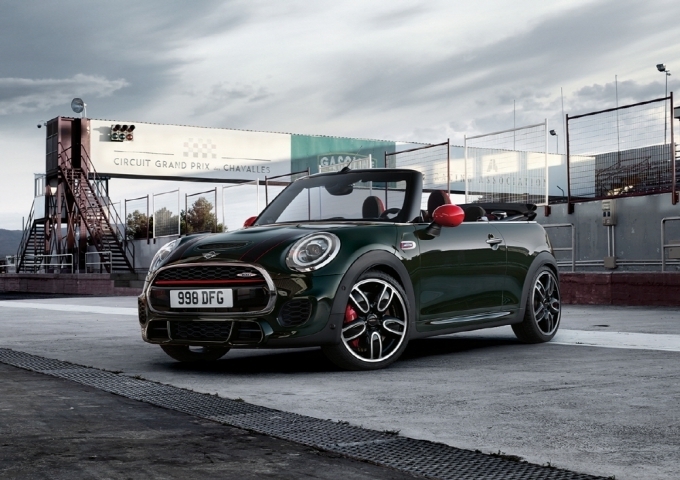 뉴 MINI JCW 컨버터블