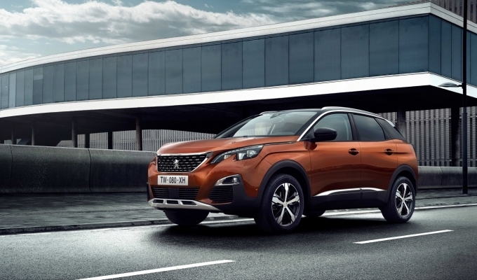 2019년형 푸조 3008 SUV
