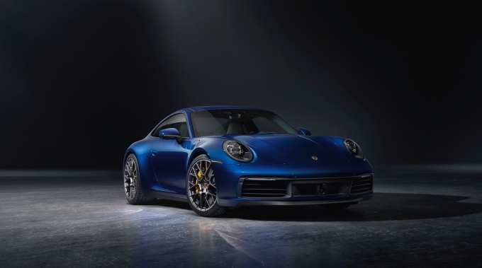 신형 911 카레라 4S