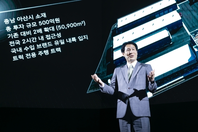 다임러 트럭 코리아 조규상 대표이사가 인사말을 하고 있다.