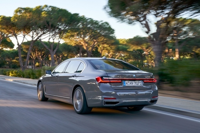 BMW 뉴 7시리즈 디자인 퓨어 엑설런스