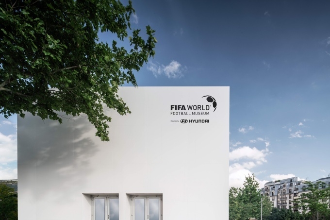 <2019 FIFA 프랑스 여자월드컵>을 기념하기 위한 특별 전시관 'FIFA World Football Museum presented by Hyundai'의 외관