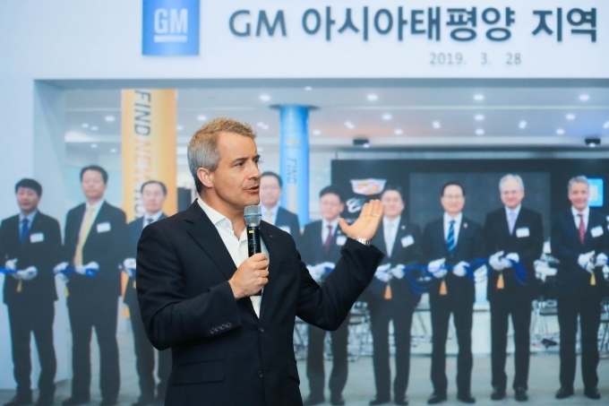 GM 수석 부사장 겸 GM 해외사업부문 줄리안 블리셋 사장