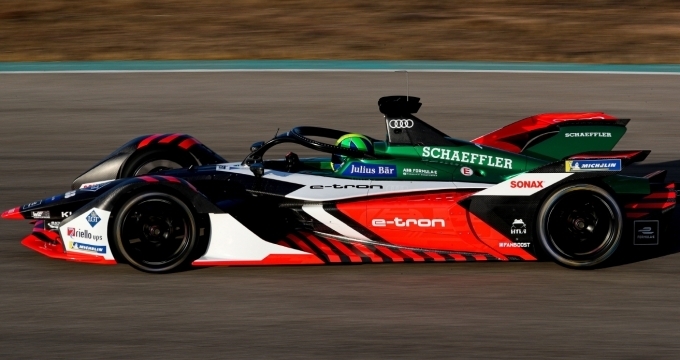 아우디 e-트론 FE06