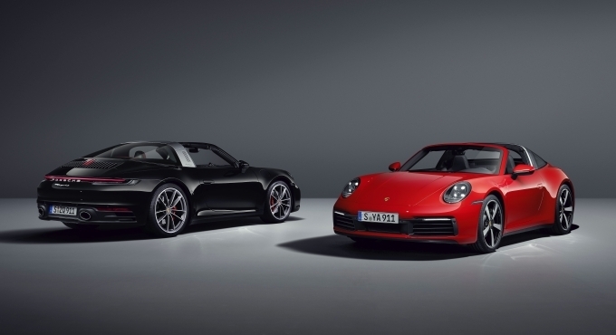 911 타르가 4S(왼쪽)와 타르가