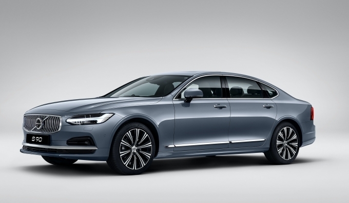신형 S90 B5