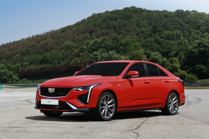 캐딜락 CT4