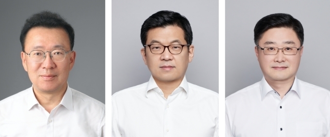 왼쪽부터 박종호 사장, 서호성 부사장, 김용학 부사장