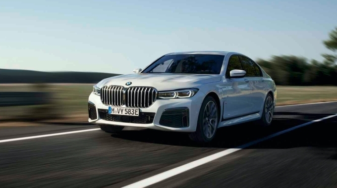 BMW 745e