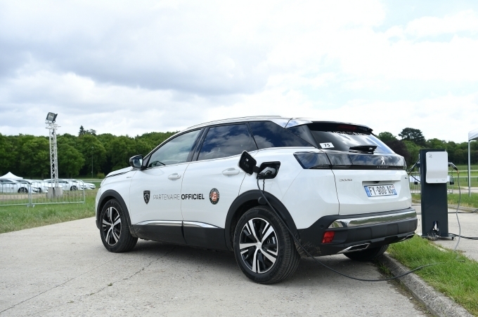 푸조 3008 SUV 하이브리드