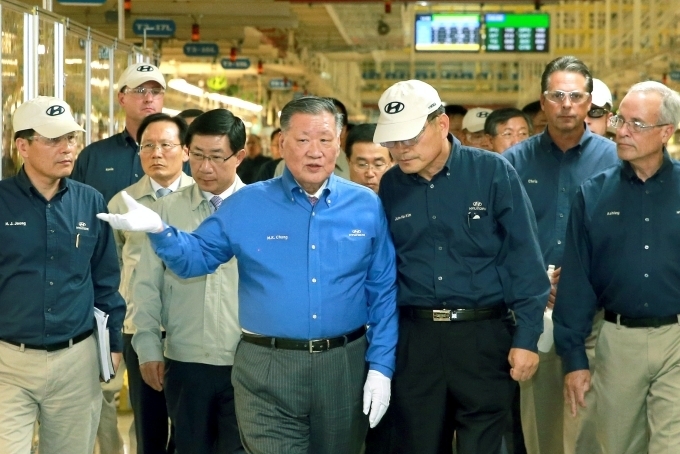 2014년 8월 정몽구 명예회장 현대차 앨라배마공장 점검