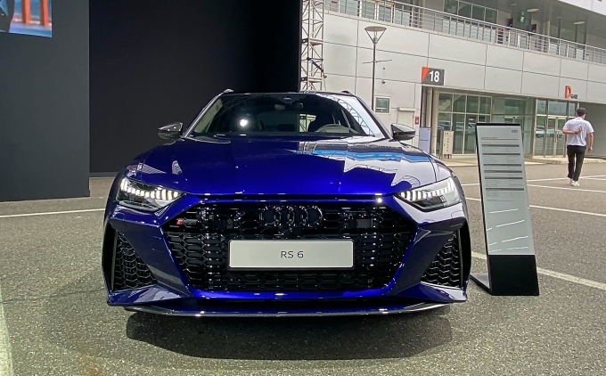아우디 RS 6 아반트