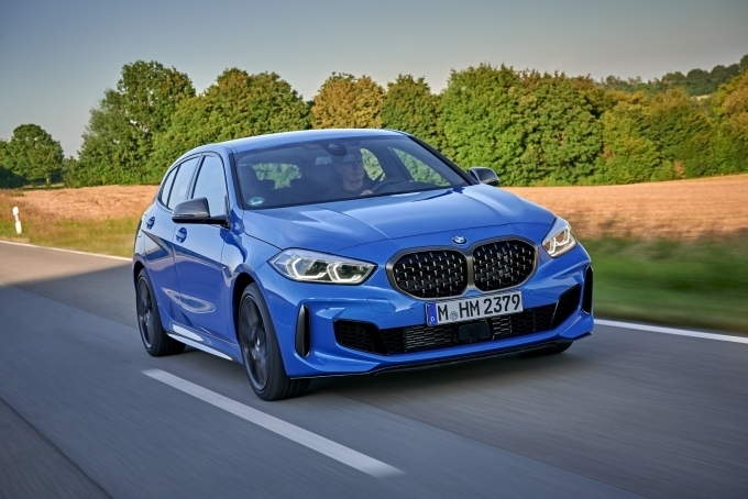 BMW 고성능 M 퍼포먼스 모델 M135i xDrive