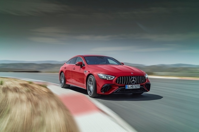 메르세데스-AMG GT 63 S E 퍼포먼스