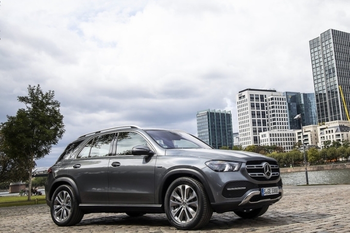 더 뉴 메르세데스 벤츠 GLE 350 e 4MATIC