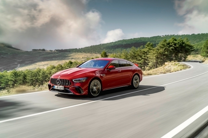 메르세데스-AMG GT 63S E 퍼포먼스