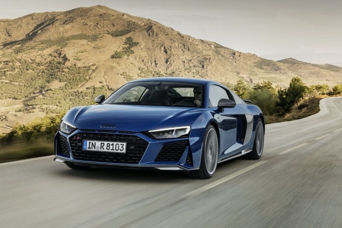 아우디 R8.