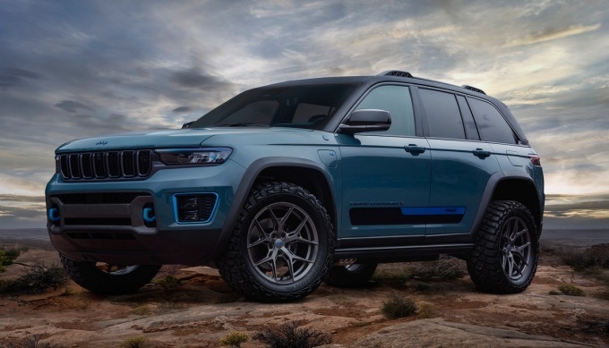 지프 그랜드 체로키 트레일호크 PHEV