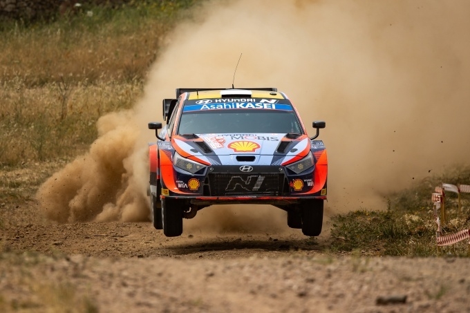 이탈리아에서 열린 2022 WRC 5차 대회에서 현대자동차 ‘i20 N Rally1’ 경주차가 달리고 있는 모습.