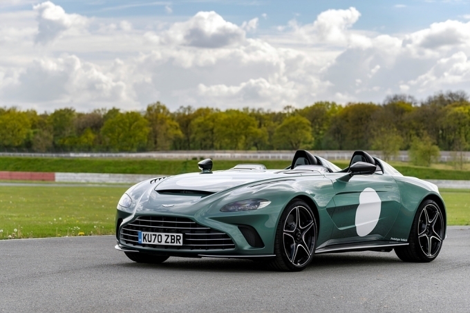 V12 Speedster