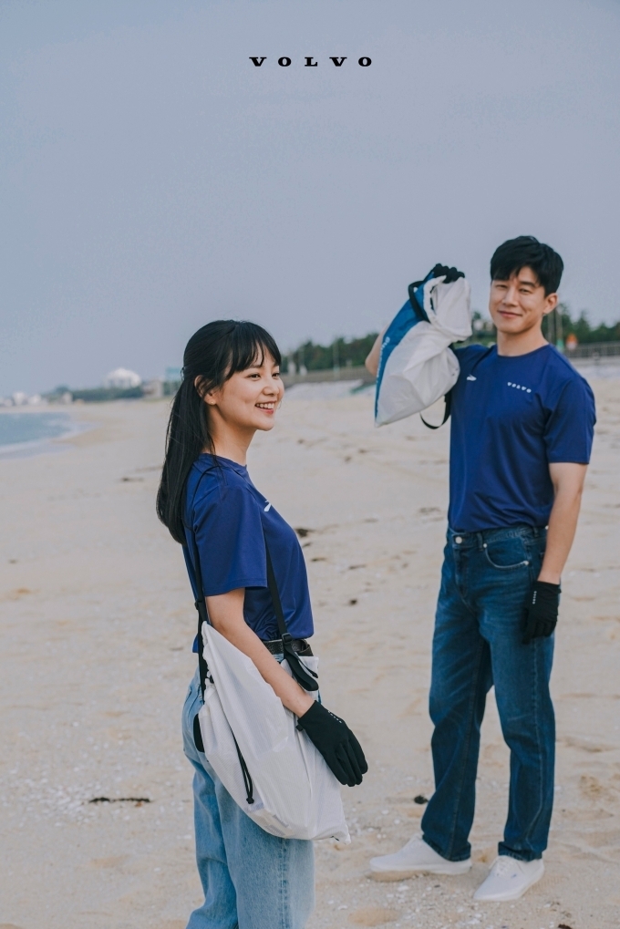 볼보자동차 브랜드 엠배서더 배우 김무열, 윤승아 부부