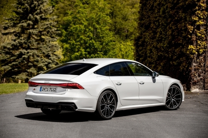 아우디 S7 TDI
