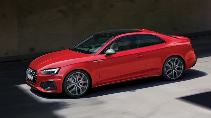 아우디 S5 쿠페 TFSI