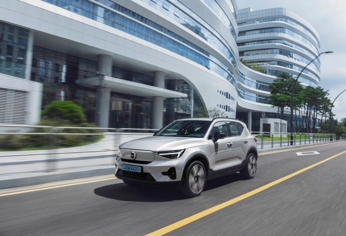 신형 XC40 Recharge