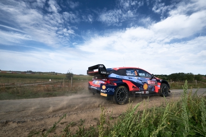 '2022 월드랠리챔피언십' 벨기에 랠리에 참가한 현대자동차 'i20 N Rally1 하이브리드' 경주차의 모습