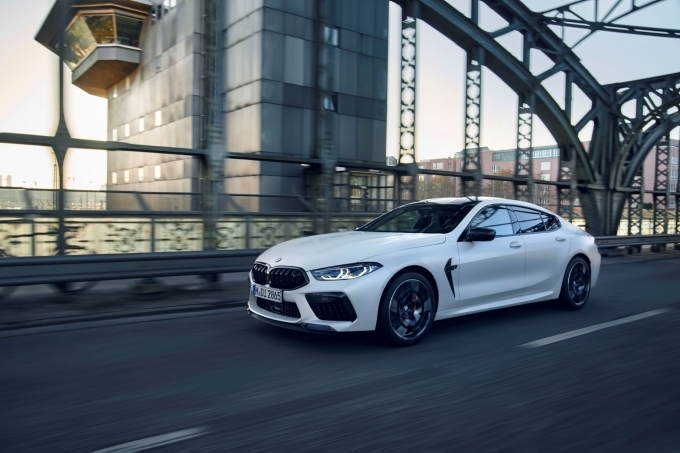 BMW 뉴 M8 컴페티션 그란 쿠페