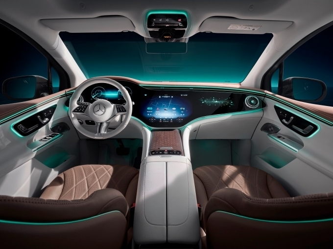 더 뉴 EQE SUV 인테리어