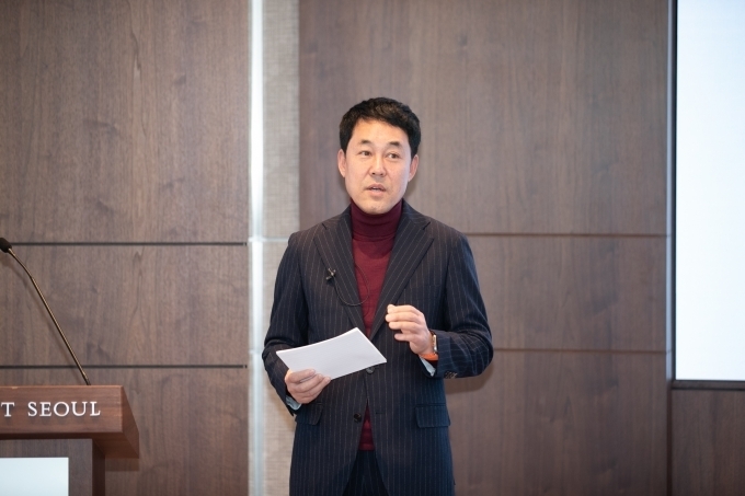 지난 10일 서울 강남구 파크하얏트 서울 호텔에서 열린 '혼다 코리아 2023 미디어데이'에서 이지홍 대표가 2023년 계획을 발표하고 있다.