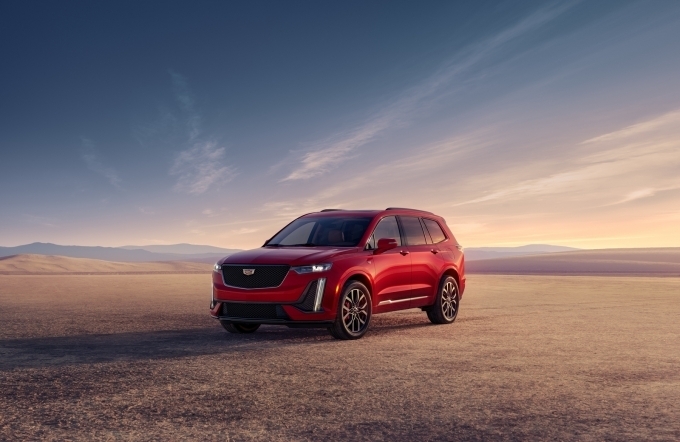 XT6