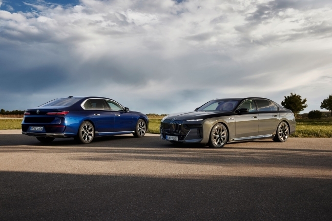 뉴 740d xDrive 및 뉴 750e xDrive