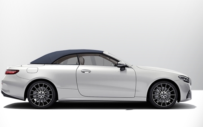 벤츠 E450 4MATIC 카브리올레 마누팍투어 오팔라이트 화이트 브라이트