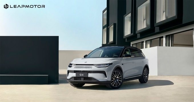 중국 전기차 립모터의 전기 SUV C11에 장착된 한국타이어 벤투스S1에보3 ev