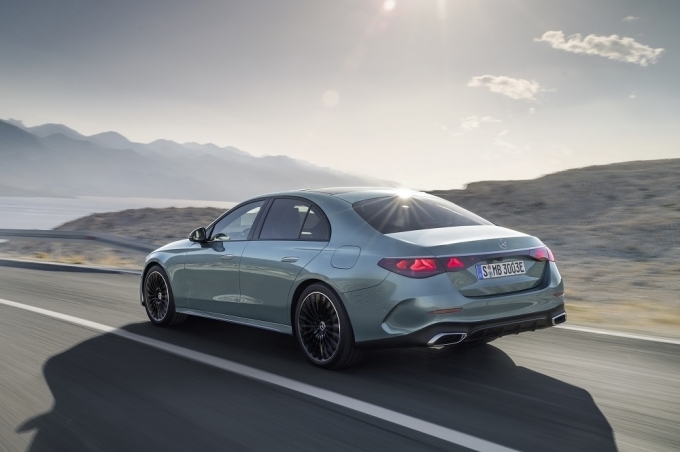 더 뉴 E클래스 AMG